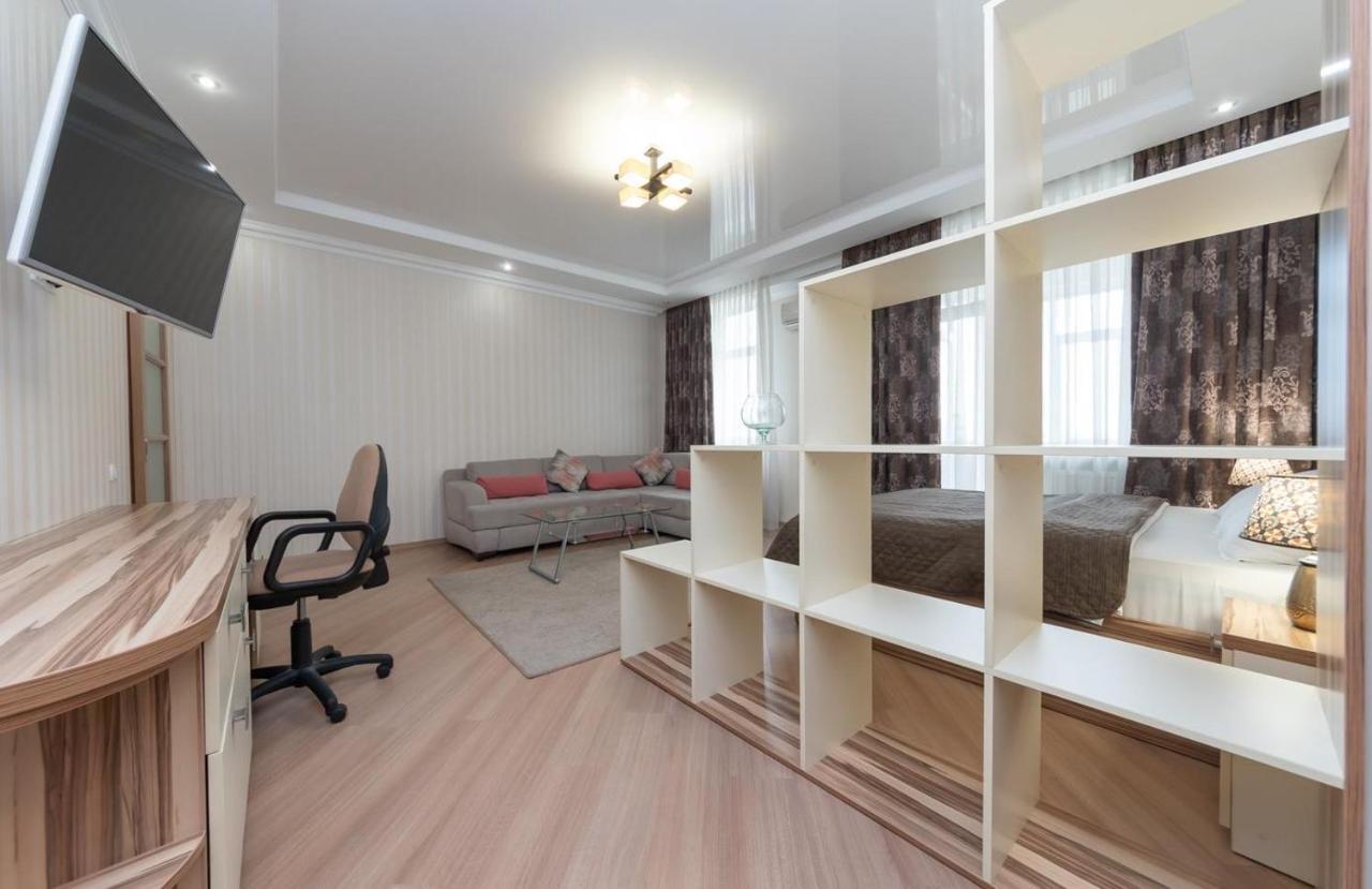 Апартаменти Люкс Класу В Новому Будинку В Центрі Kiev Exterior foto